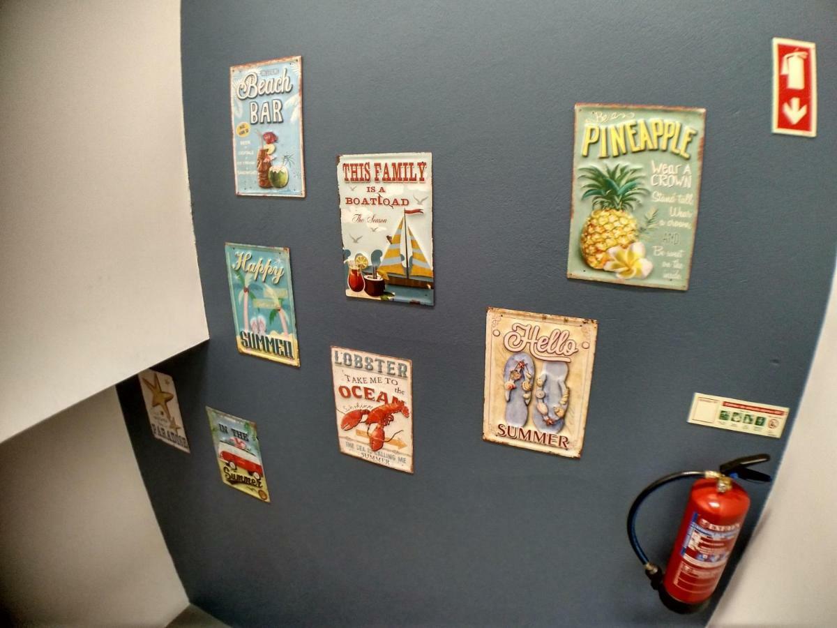 Sardines And Friends Hostel 04 ポボア・デ・バルジン エクステリア 写真
